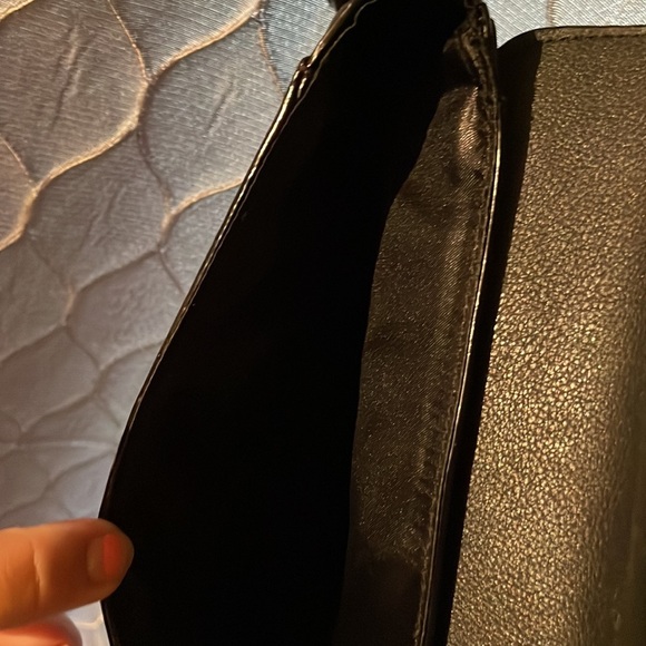 Victoria’s Secret crossbody - Picture 3 of 3